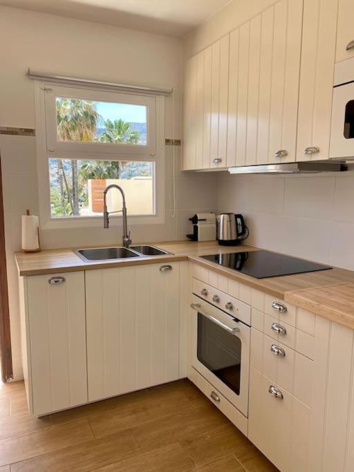 Villa With Private Pool And Close To The Beach Calpe Exteriör bild